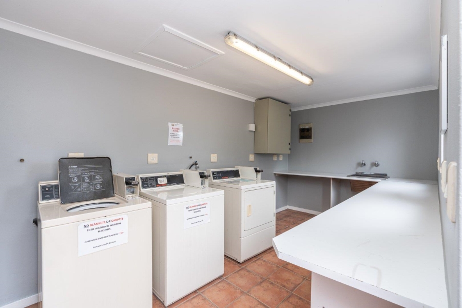 2 Bedroom Property for Sale in Royal Ascot Western Cape